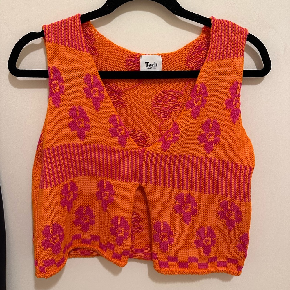 Tach pink and orange top